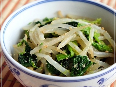 病みつき間違いなし☆もやしとほうれん草のナムル